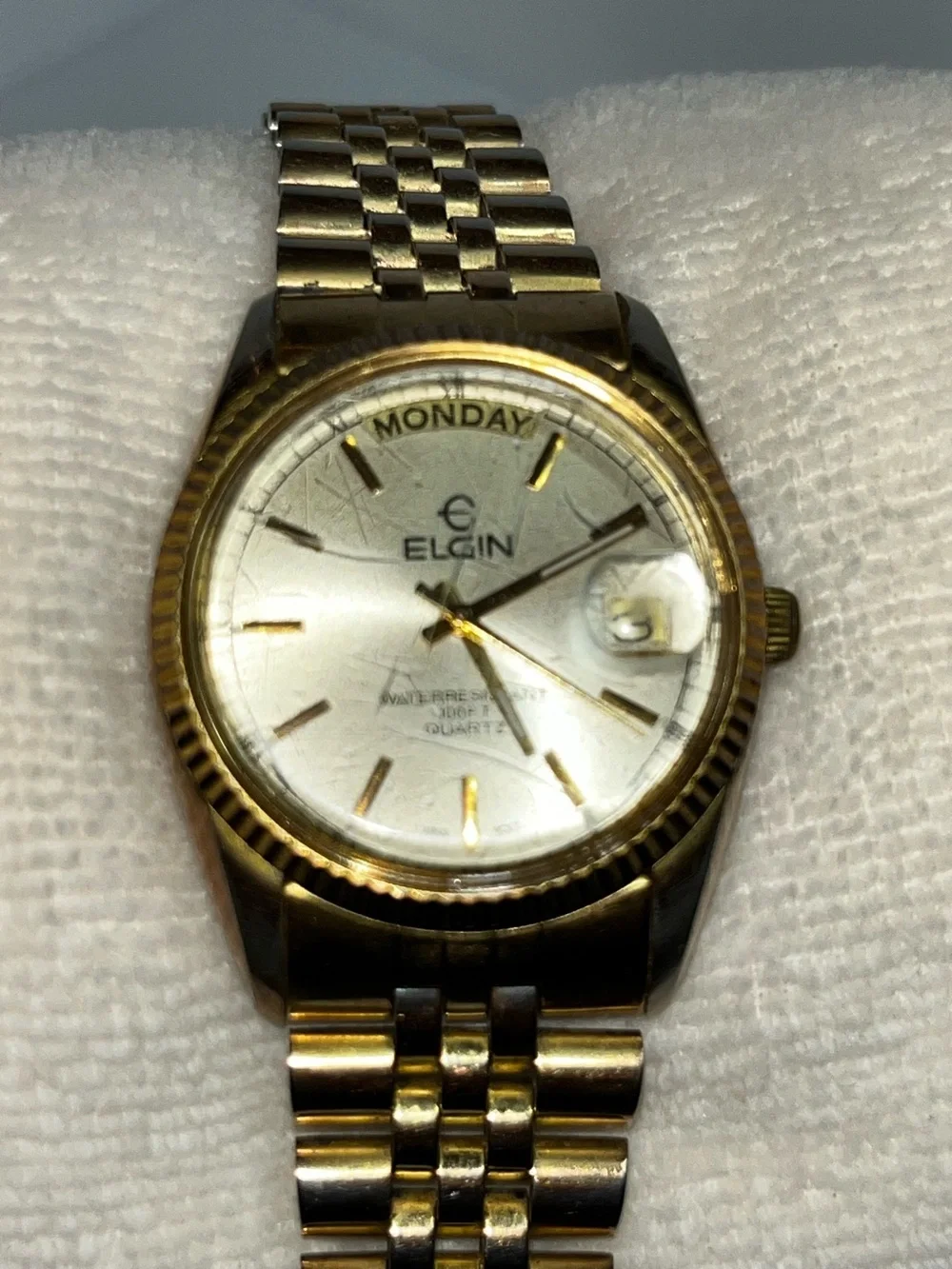 Elgin Presidential FC400 Day/Date Qtz: Men's Watch Scratched Crystal New Battery
